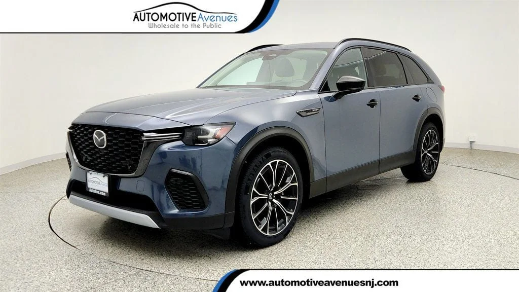 Used 2025 Polymetal Gray Metallic Mazda Premium Package AWD image 1