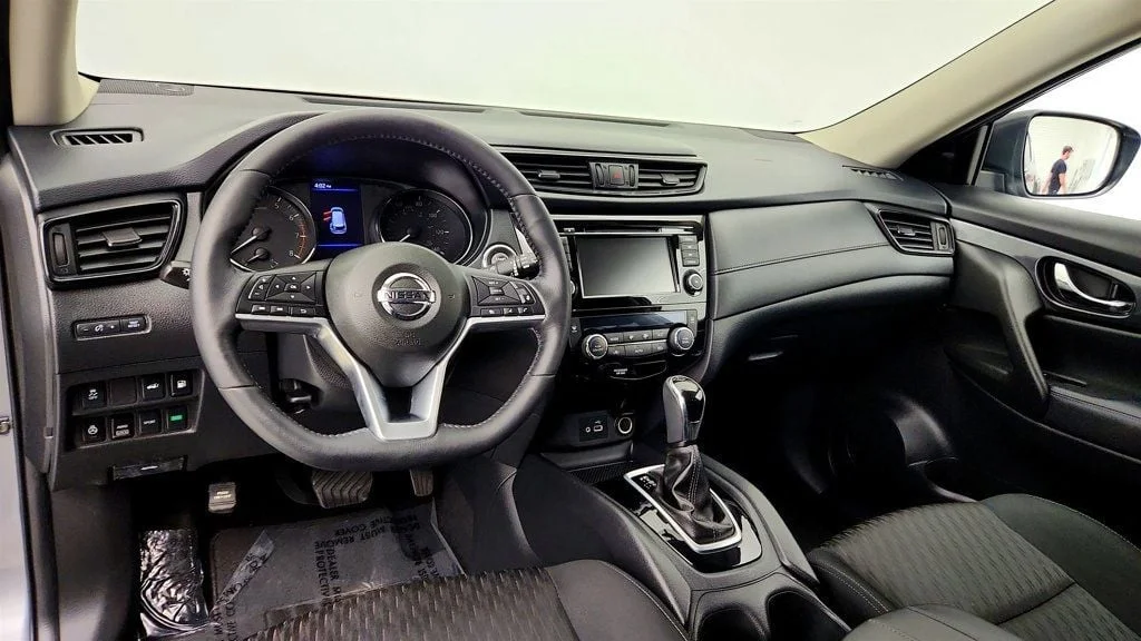 Used 2018 Gun Metallic Nissan AWD SV w/ Premium Package & Navigation image 11