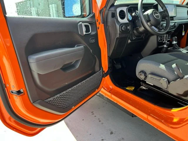 New 2026 Joose Exterior Paint Jeep Sport image 14