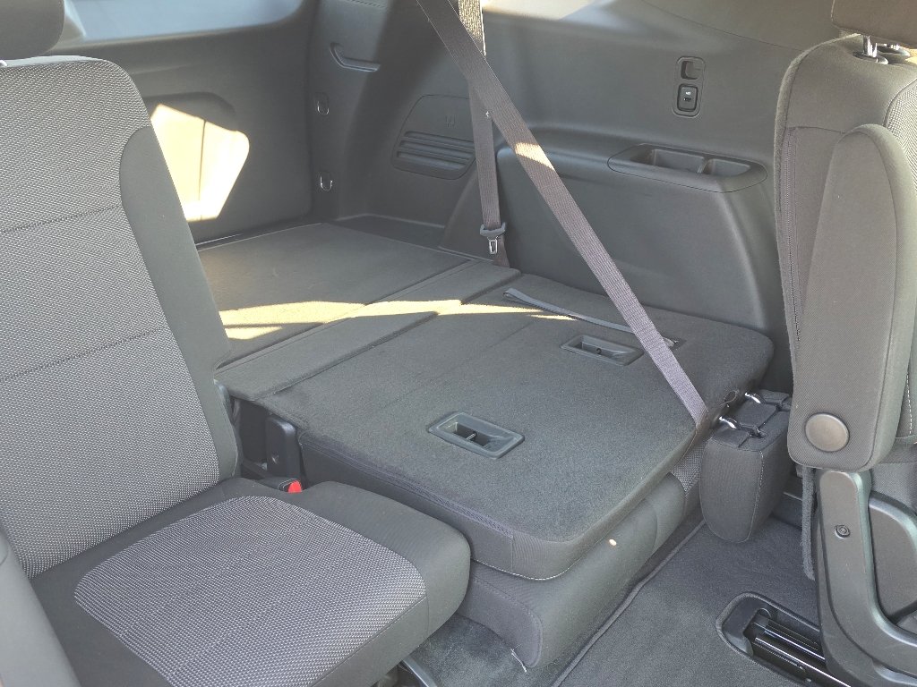 Used 2023 Summit White Chevrolet LT image 27