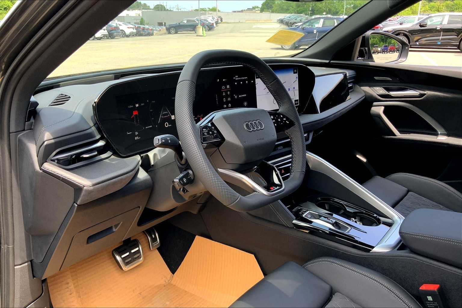 Used 2025 Daytona Gray Pearl Effect Audi Premium Plus image 8