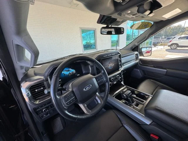 Used 2023 Black Ford Lariat image 13