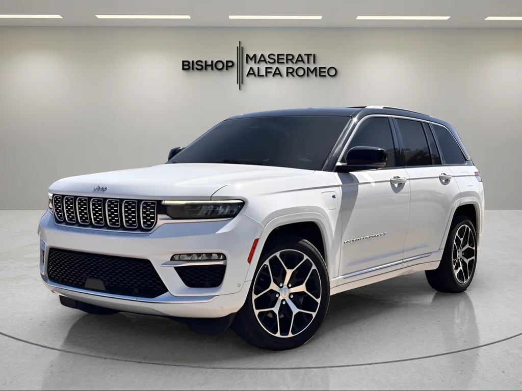 Used 2022 White Jeep Summit Reserve 4xe image 2