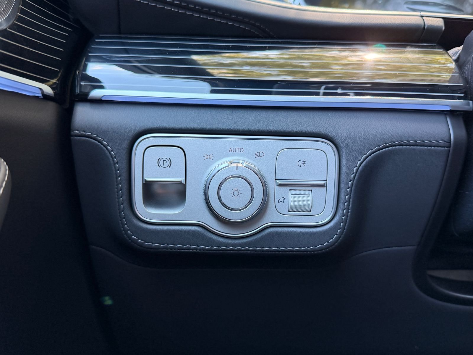 New 2026 MANUFAKTUR Ireland Green Mercedes-Benz GLE 63 S AMG® image 22