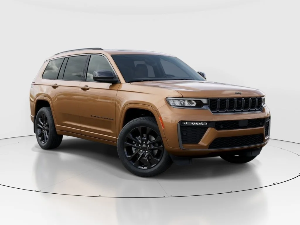 New 2026 Copper Shino Metallic Clear-Coat Exterior Paint Jeep Limited Reserve image 6