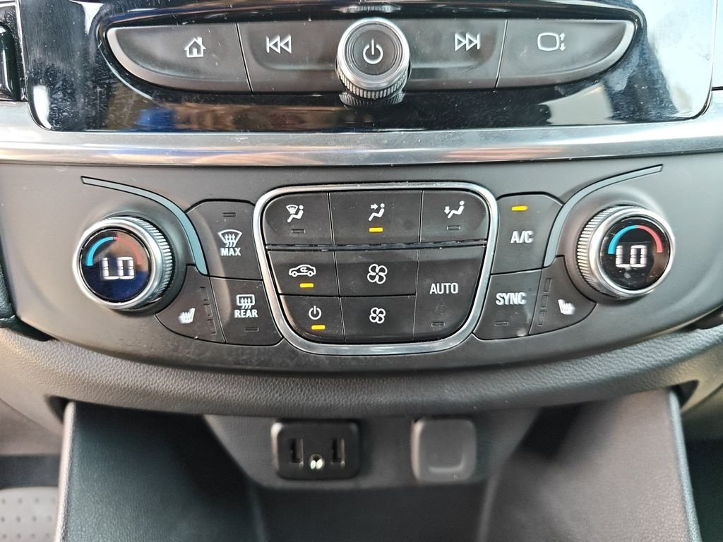 Used 2023 Gray Chevrolet LT image 24