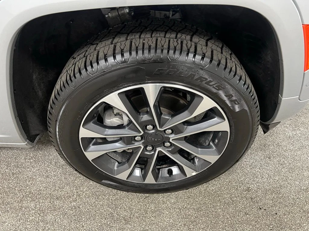 2023 Jeep Grand Cherokee Overland - Photo 23