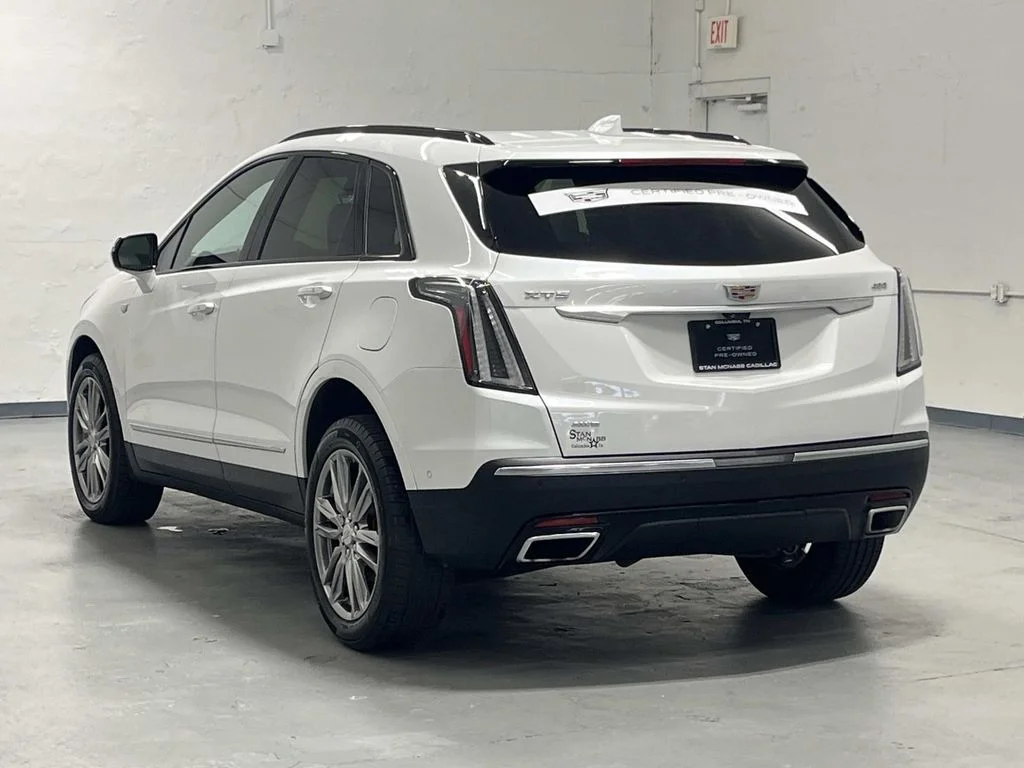 Used 2024 Crystal White Tricoat Cadillac Sport image 6