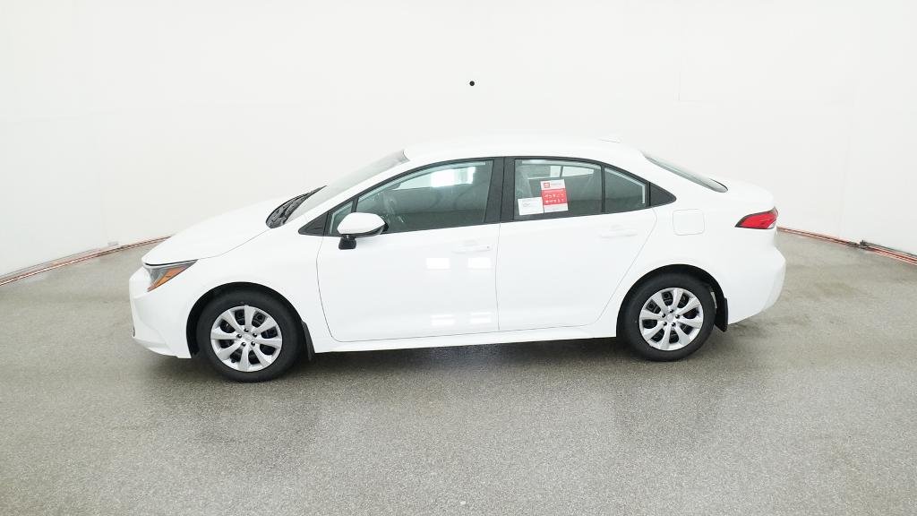 New 2026 Ice Cap Toyota LE image 33