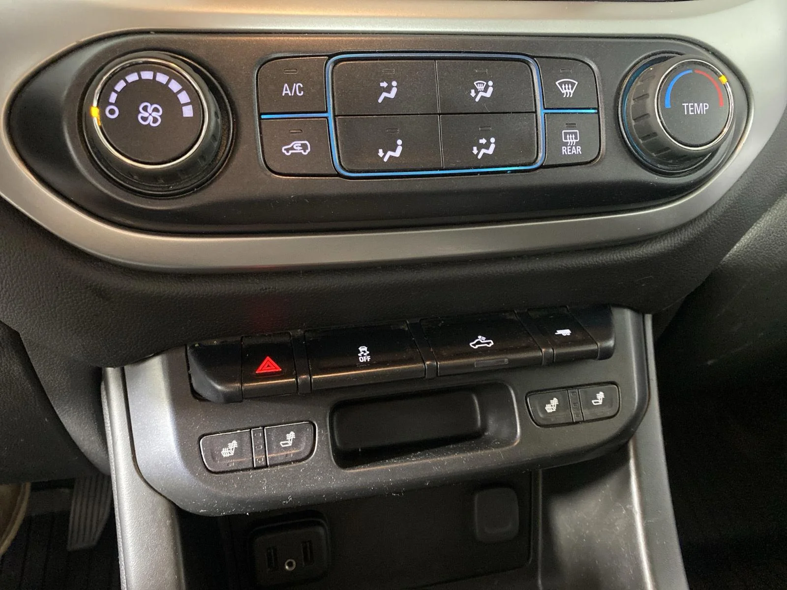 Used 2021 BLACK Chevrolet 4WD LT image 20