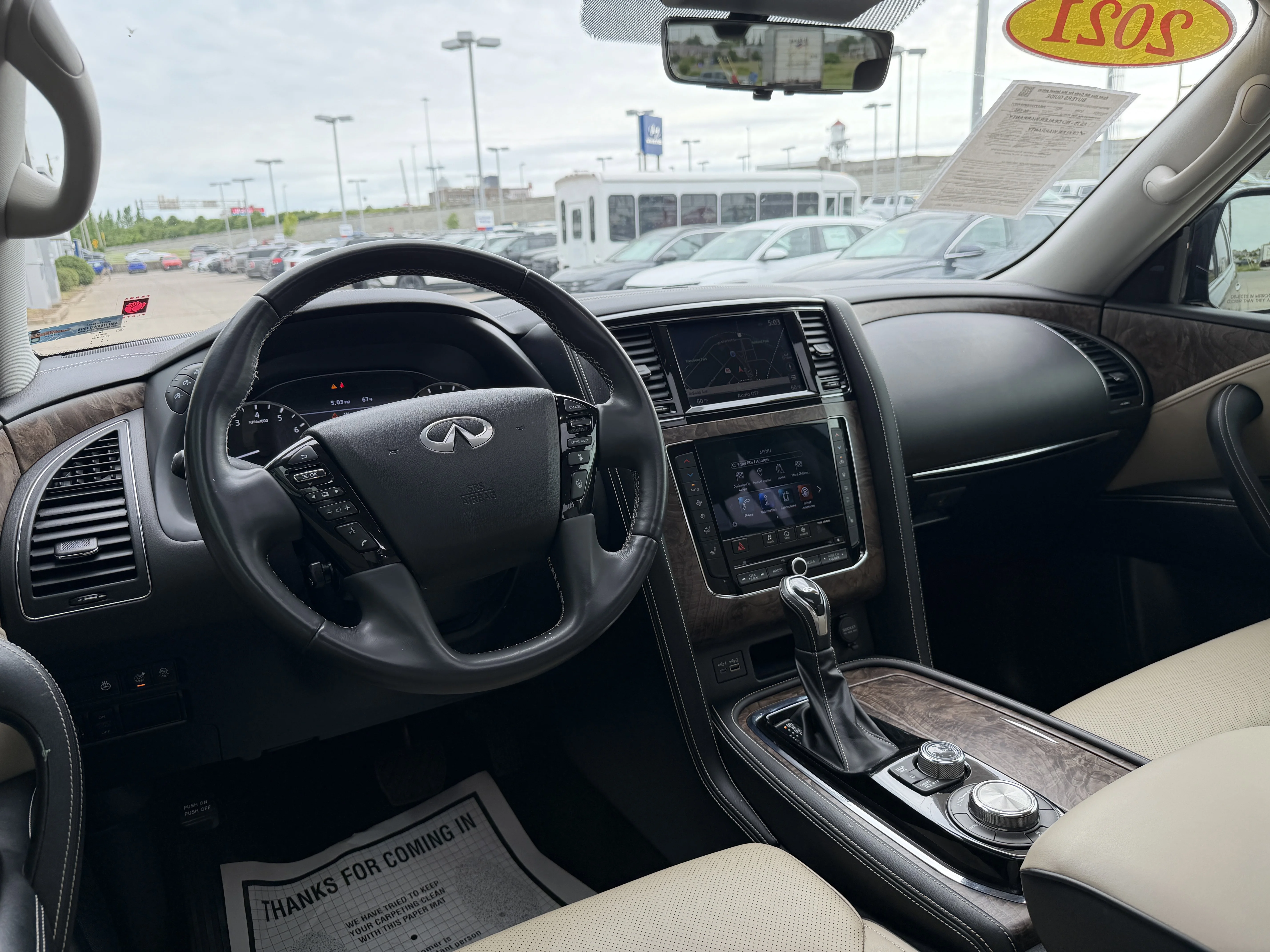 Used 2021 Mineral Black INFINITI Premium Select image 31