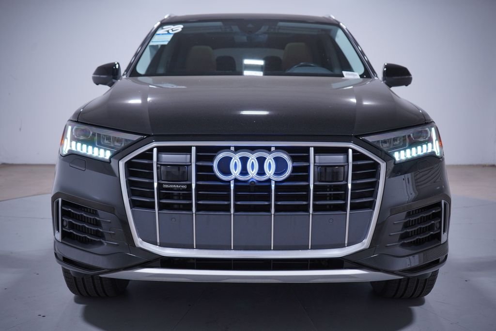 Used 2023 Black Metallic Audi 55 Premium image 4