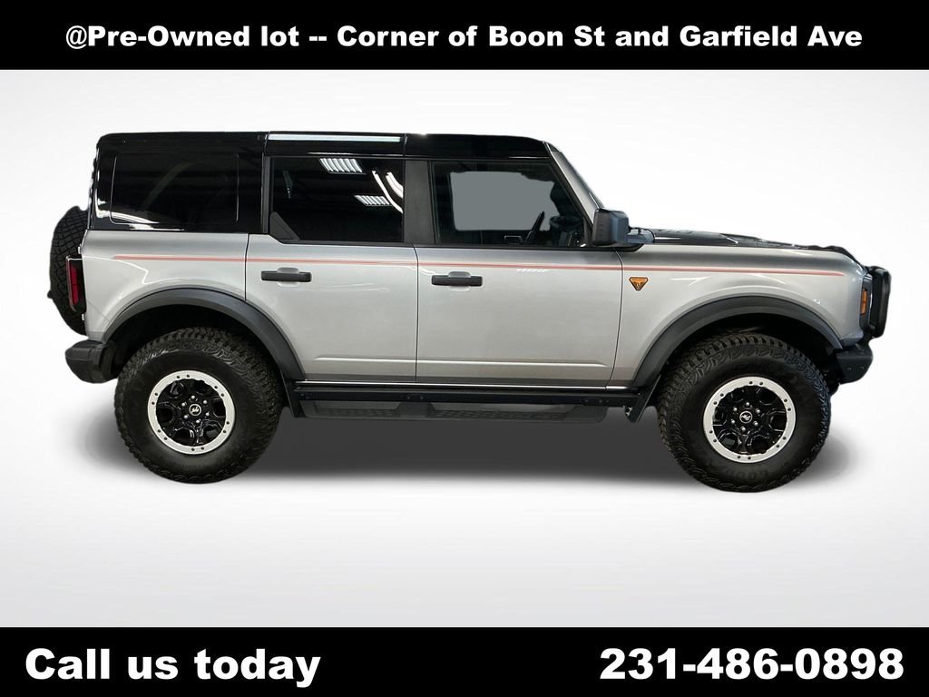 Used 2024 Silver Ford Badlands image 6