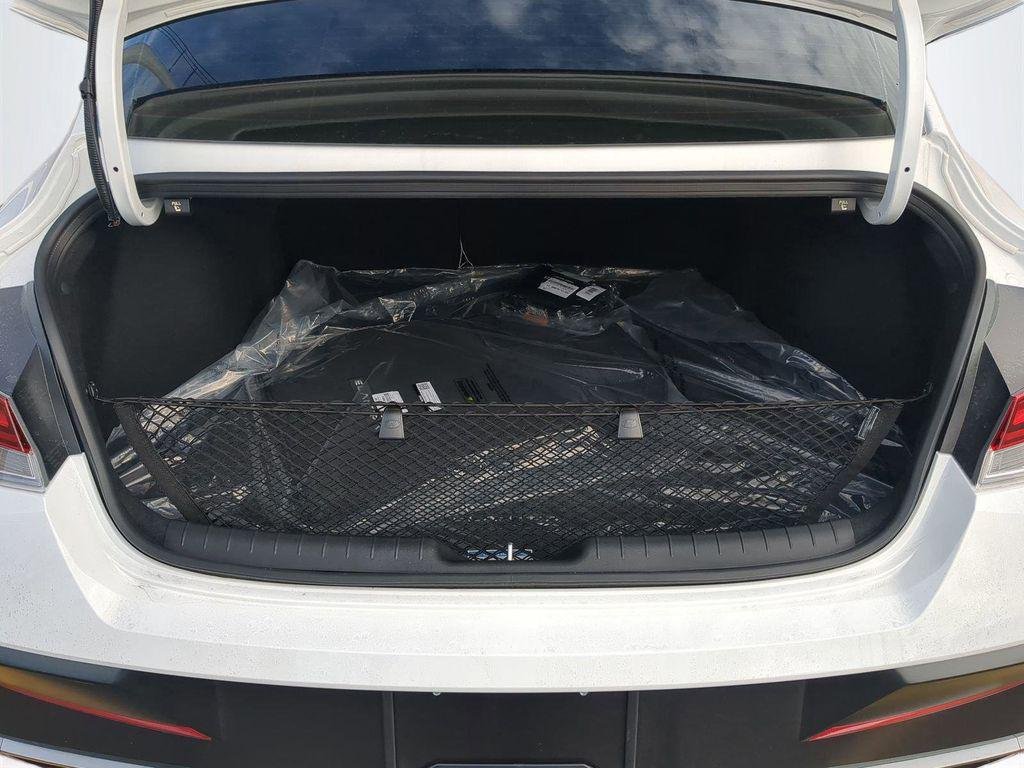 New 2026 White Hyundai SEL Sport Premium image 14
