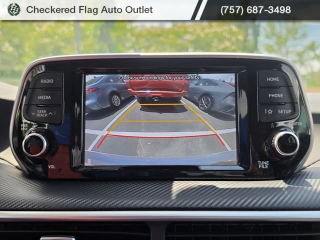 Used 2019 Dazzling White Hyundai SE image 16