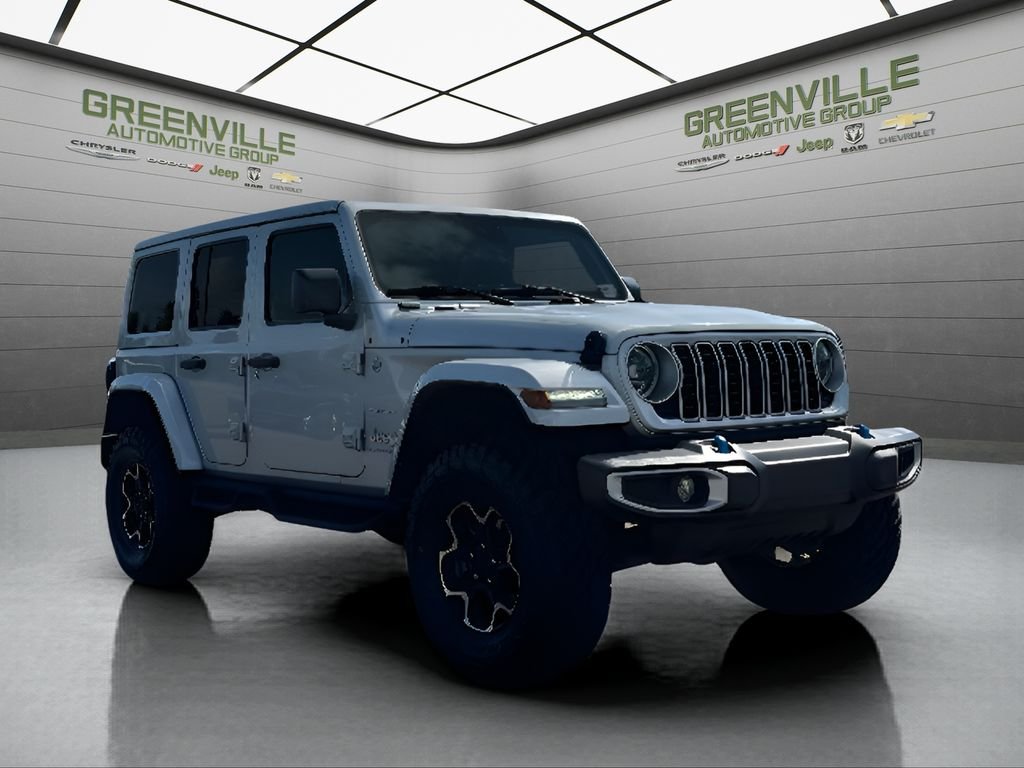 Used 2024 Silver Zynith Clearcoat Jeep Sahara image 10