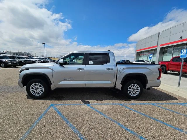 2026 Toyota Tundra SR5 - Photo 9