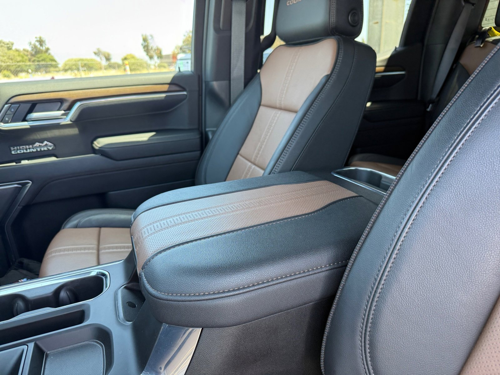 2025 Chevrolet Silverado 1500 High Country - Photo 14