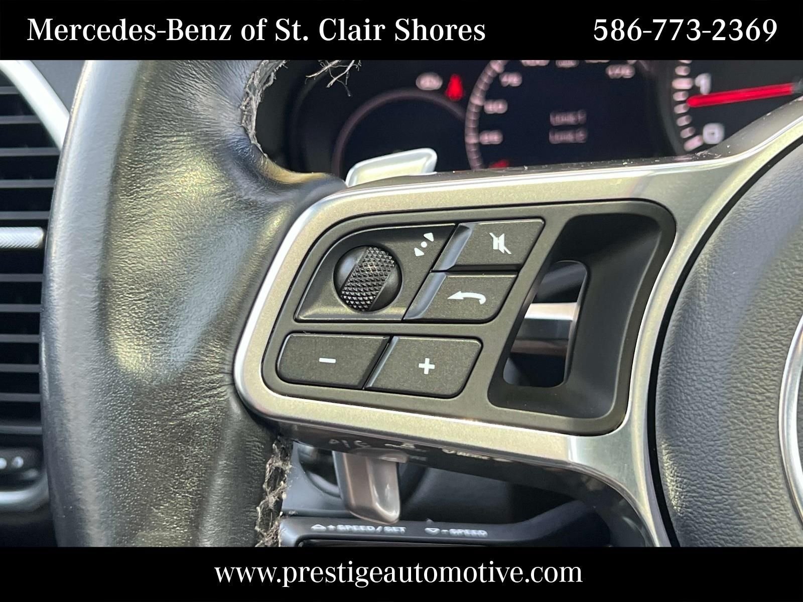 Used 2021 White Porsche Base image 31