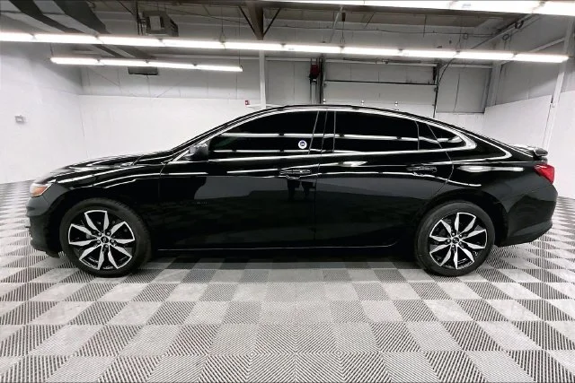 Used 2024 Mosaic Black Metallic Chevrolet RS image 13
