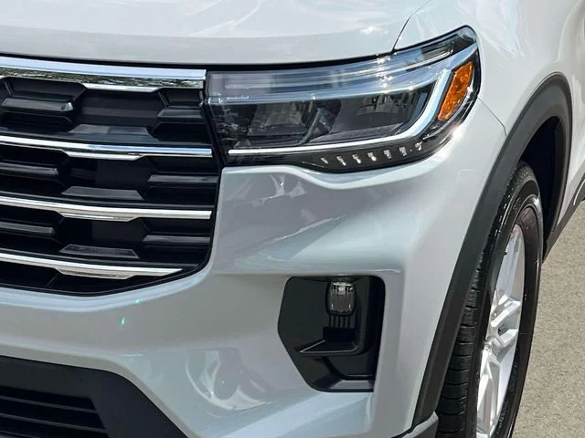 New 2027 Avalanche Gray Ford Active image 9