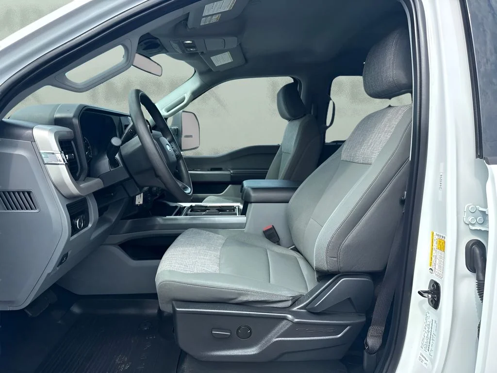 Used 2024 White Ford XLT image 6