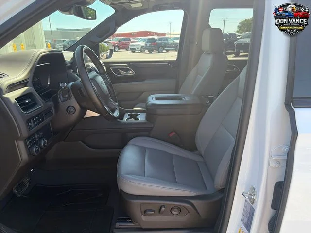 Used 2024 White Chevrolet Z71 image 9