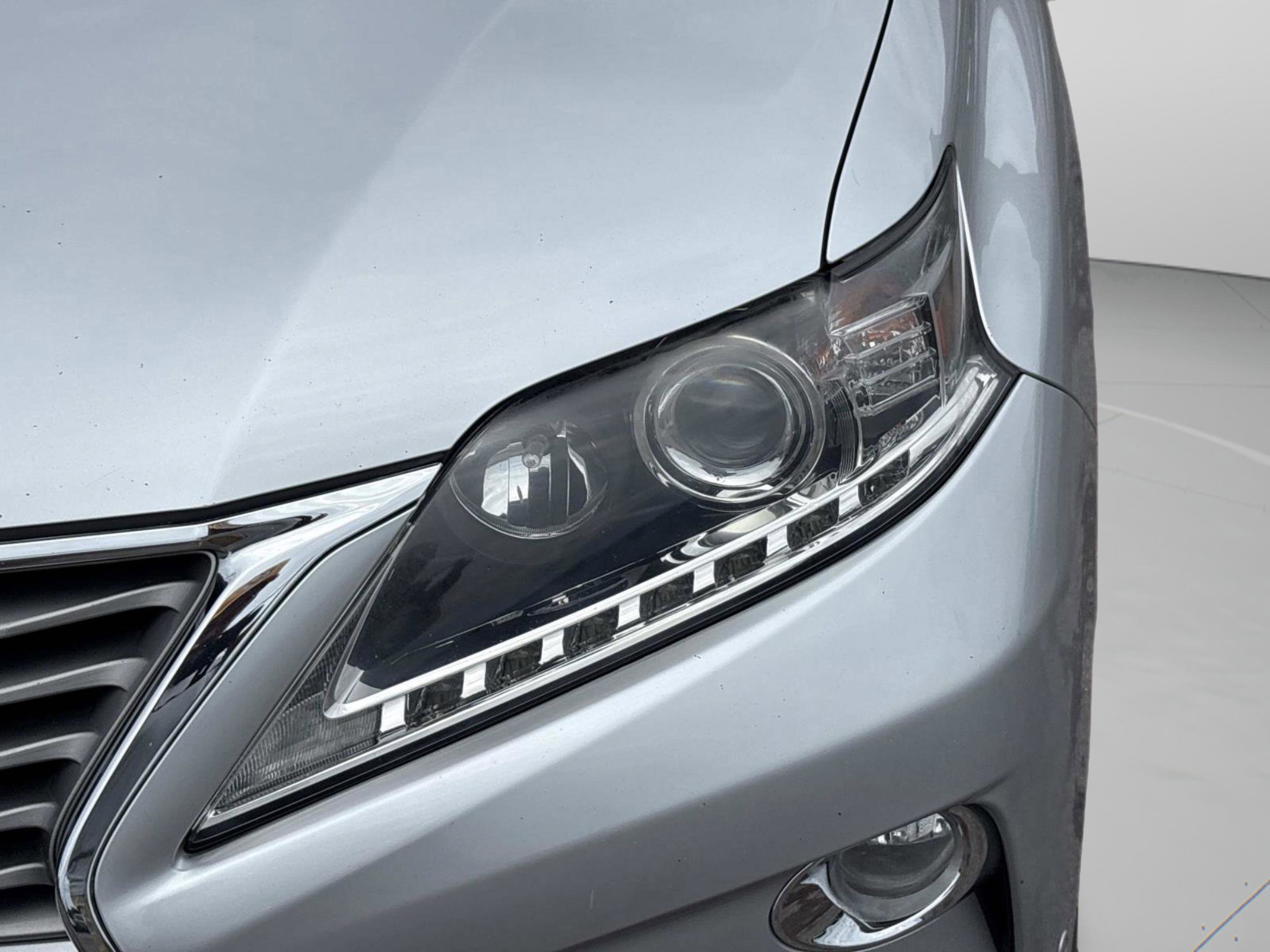 Used 2015 Silver Lexus 350 image 34