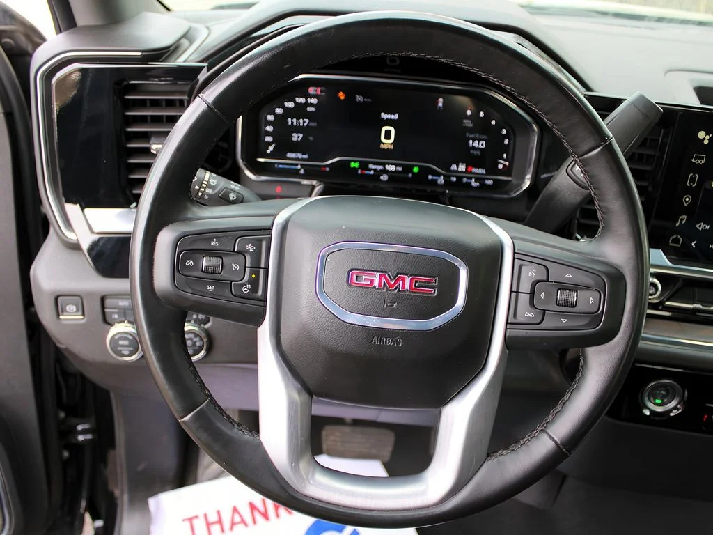 2024 GMC Sierra 1500 SLT - Photo 17