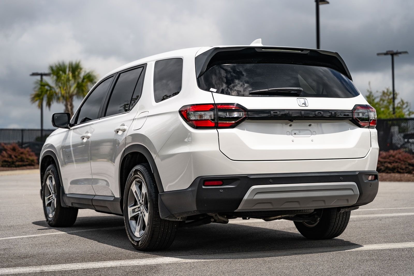 Used 2025  Honda EX-L image 5