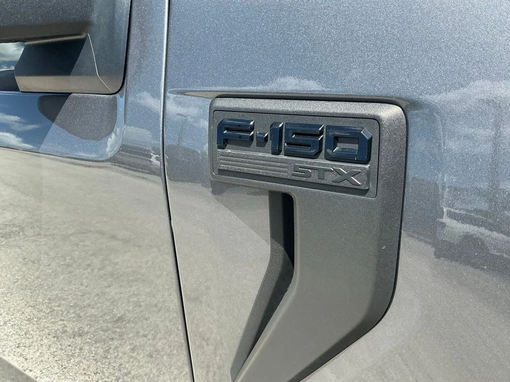 Used 2023 Gray Ford XL image 17