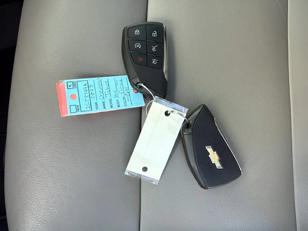 Used 2023 STERLING GRAY METALLIC Chevrolet Z71 image 38