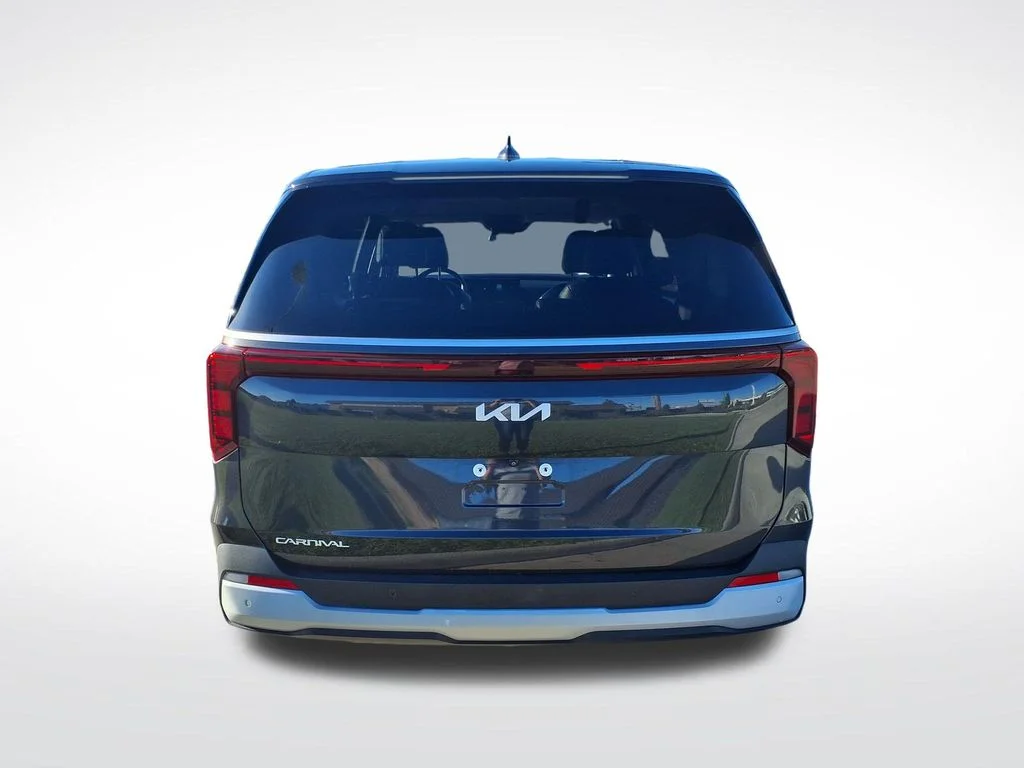 Used 2025 Gray Kia LXS image 7