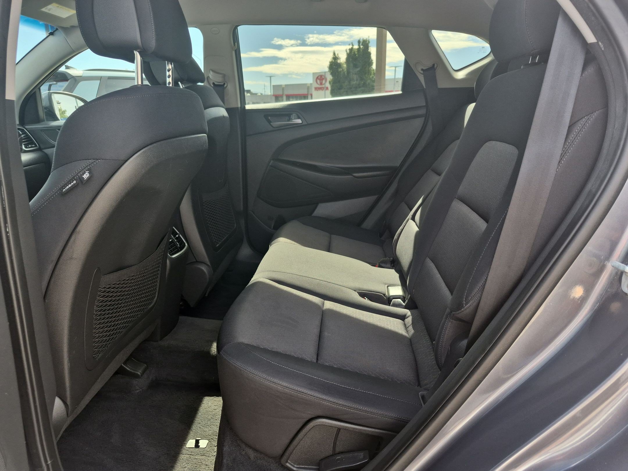 Used 2017 Coliseum Gray Hyundai Sport image 26