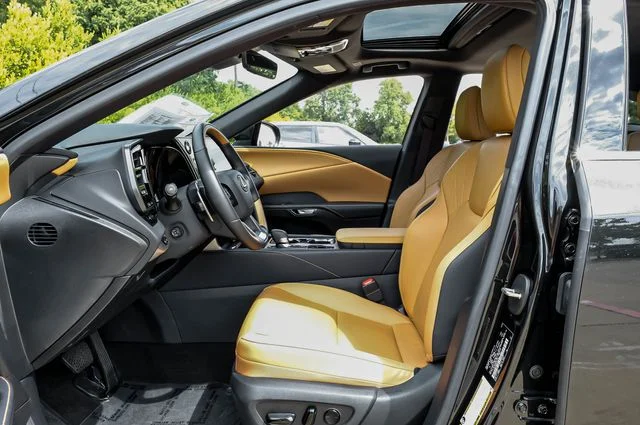 Used 2025 Black Lexus 350 Premium Plus image 4