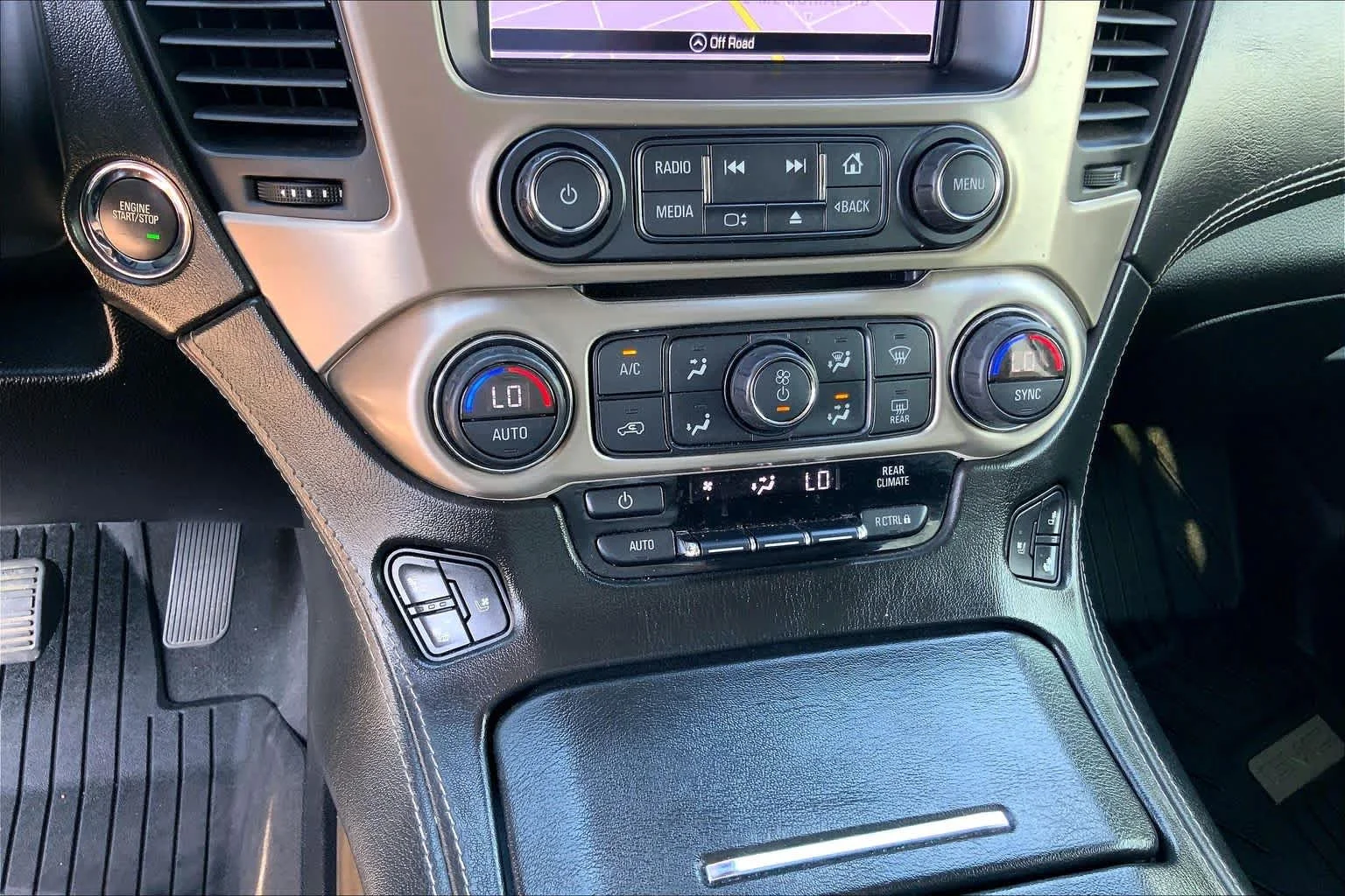 Used 2019 ONYX BLACK GMC Denali image 31