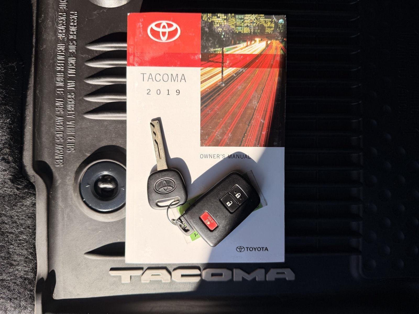 Used 2019 Super White Toyota TRD Off Road image 22