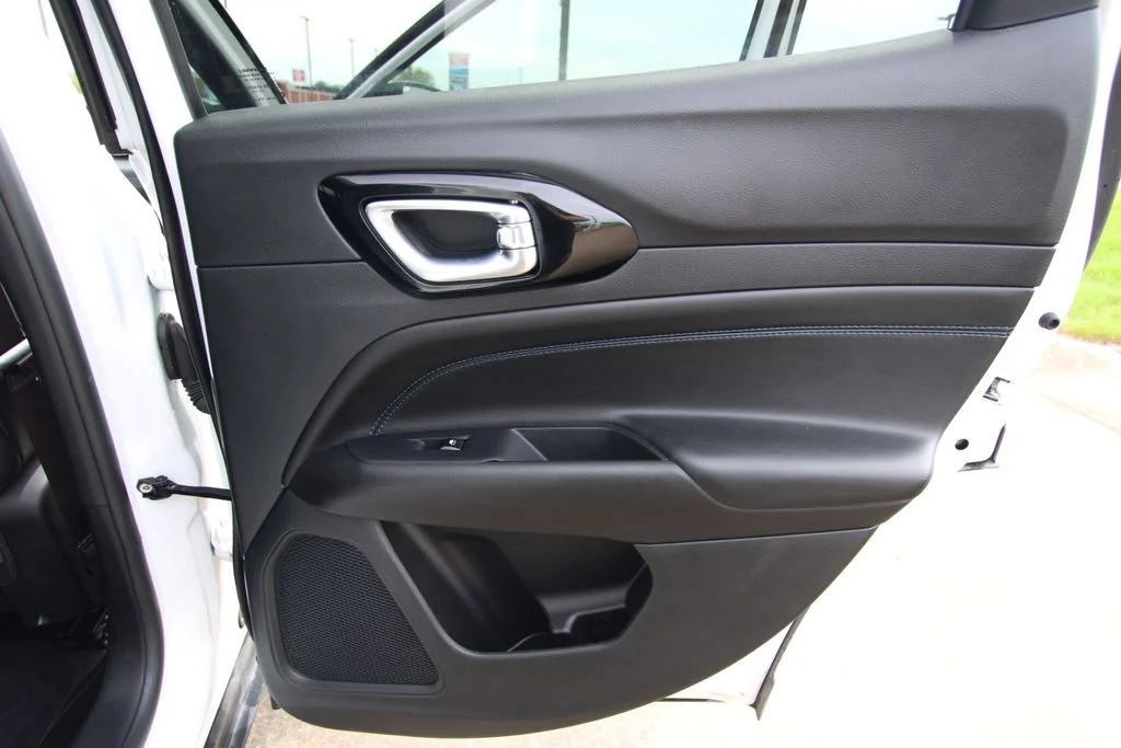 Used 2026 White Jeep Limited image 41