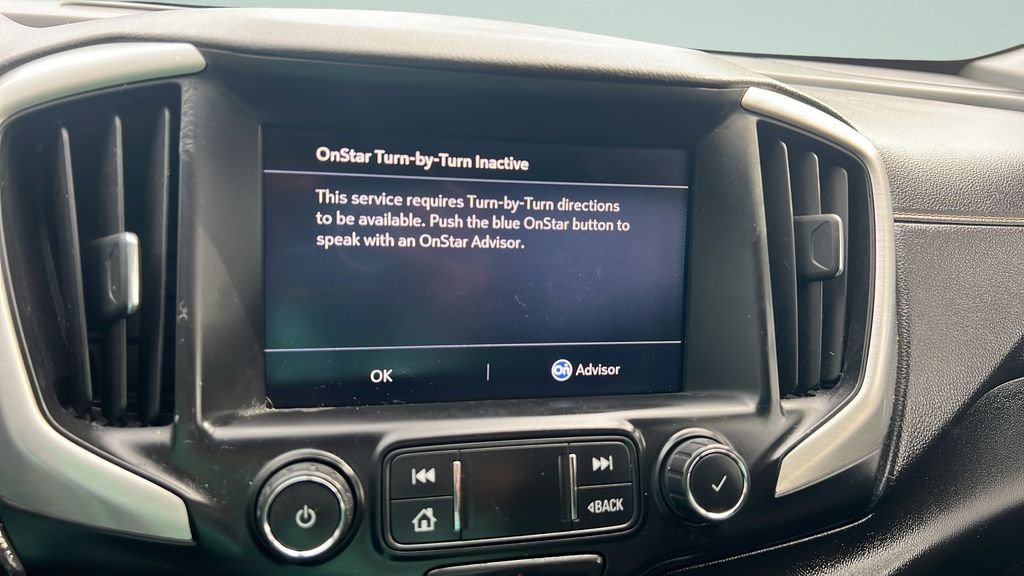 Used 2019 White GMC SLT image 18