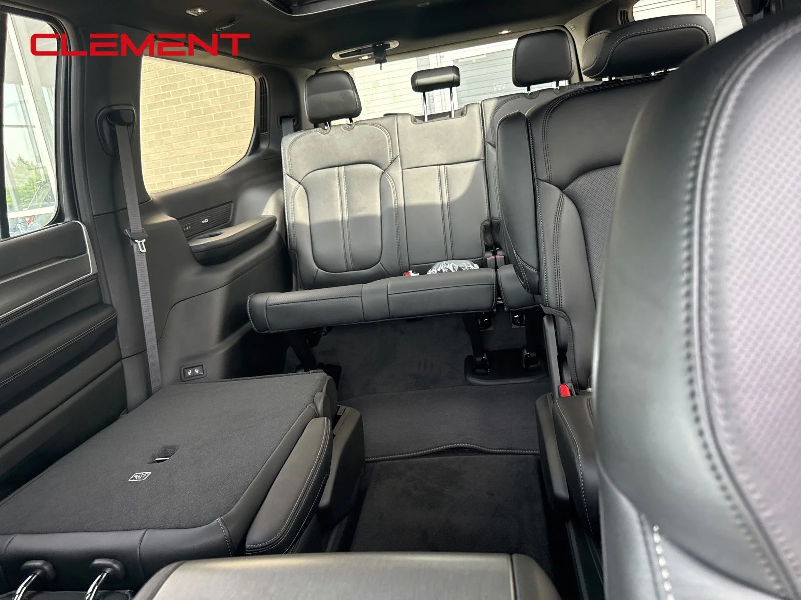 New 2026 Velvet Red Pearlcoat (DISC) Jeep Limited Reserve image 27