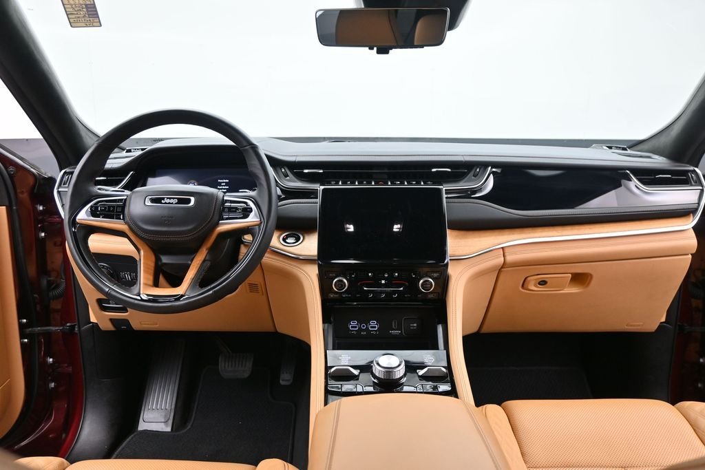 Used 2025 Red Jeep Summit Reserve image 31