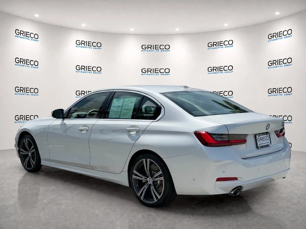 Used 2024 White BMW 330i image 5
