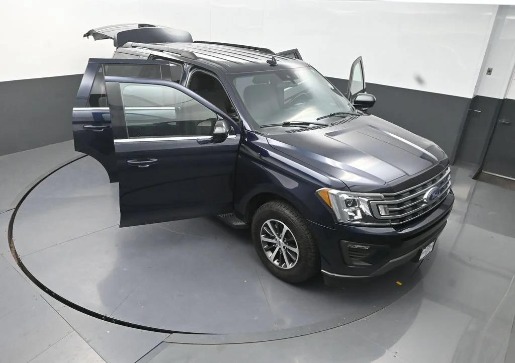 Used 2021 Blue Ford XL image 14