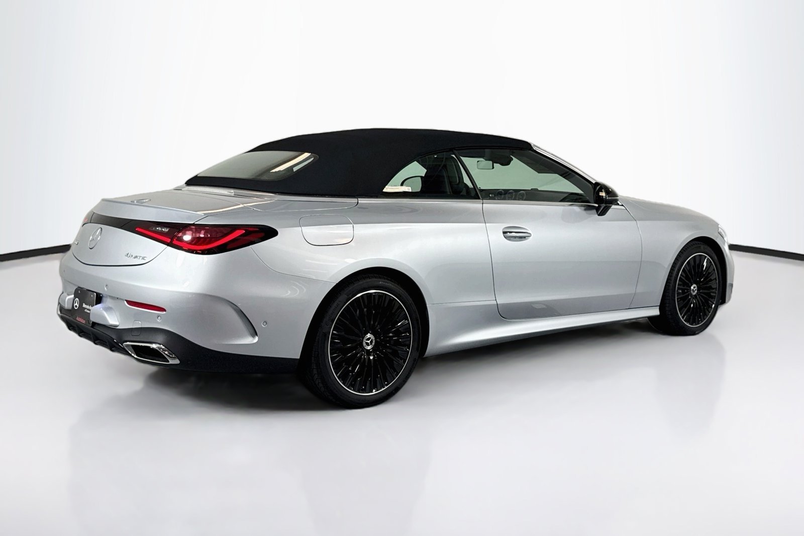 New 2027 Cirrus Silver Metallic Mercedes-Benz CLE 450 image 5