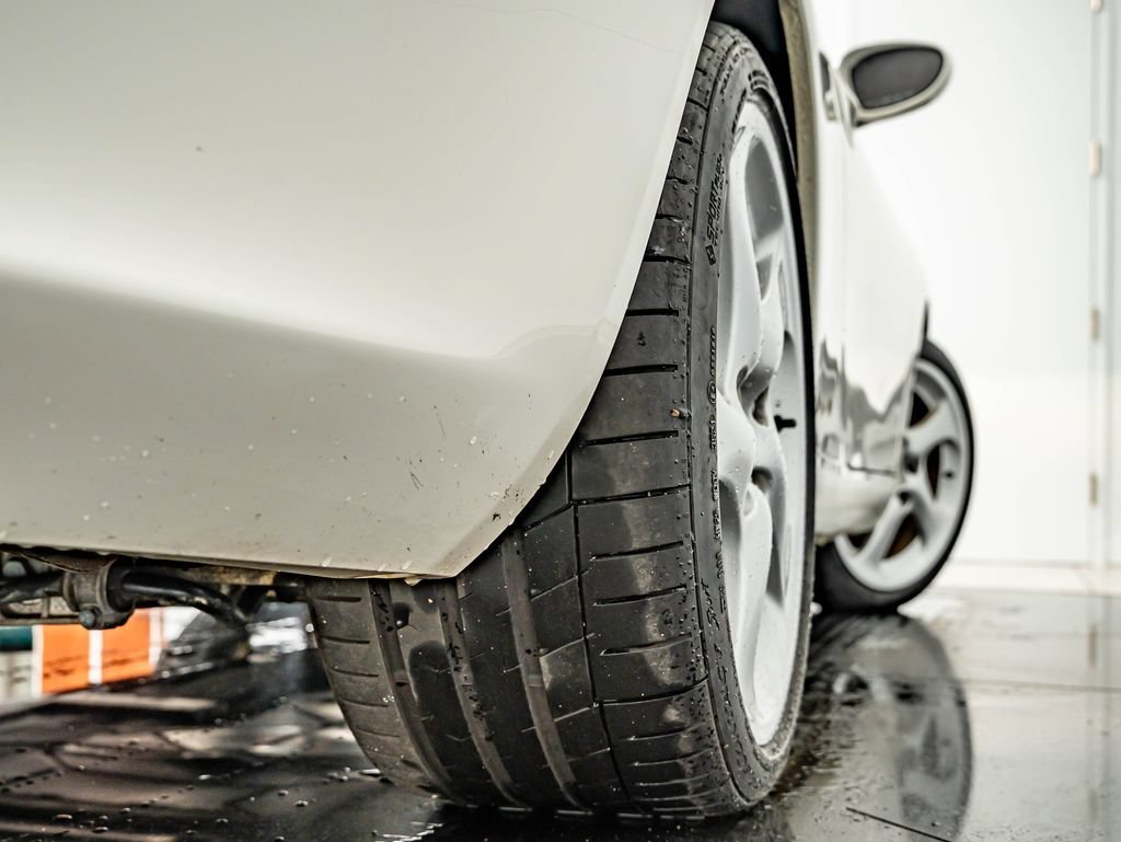Used 2003 Carrara White Porsche Carrera image 50