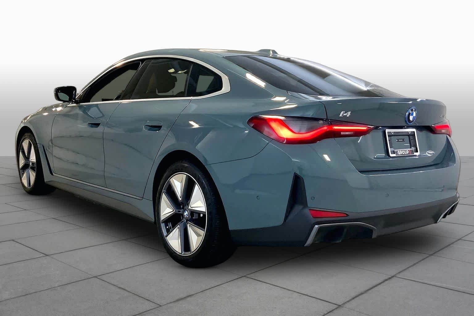 Used 2025 Cape York Green Metallic BMW eDrive40 image 11