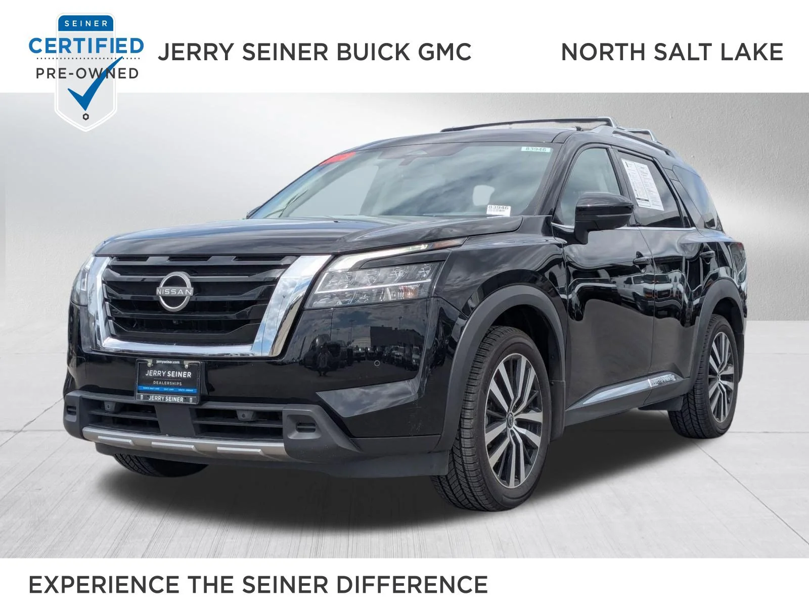2023 Nissan Pathfinder Platinum 4WD's photo
