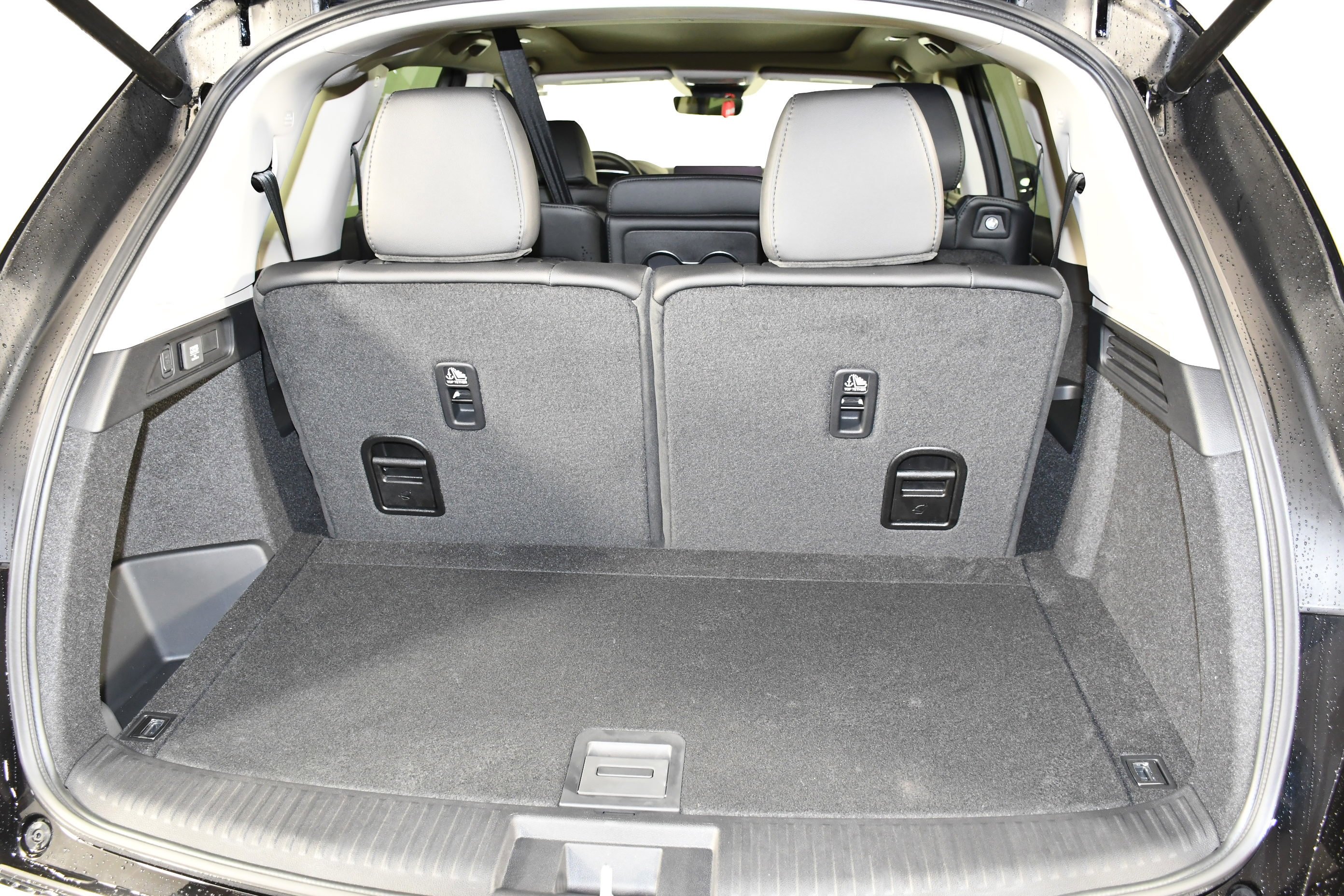 New 2026 Majestic Black Pearl Acura Base image 16