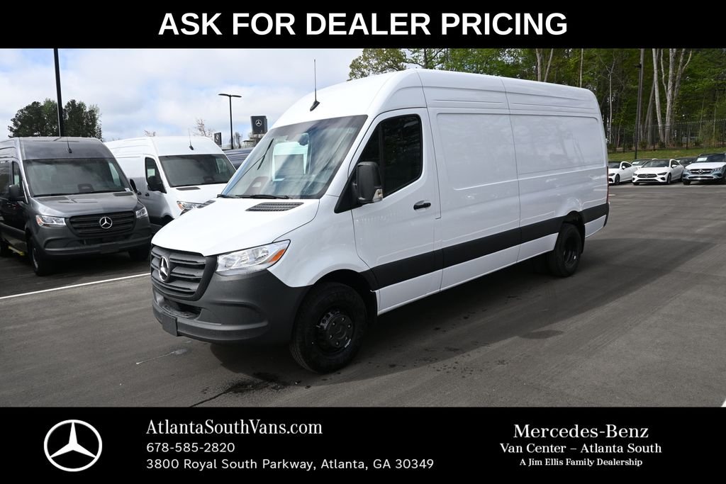 Used 2026 Arctic White Mercedes-Benz Cargo 170 WB image 1