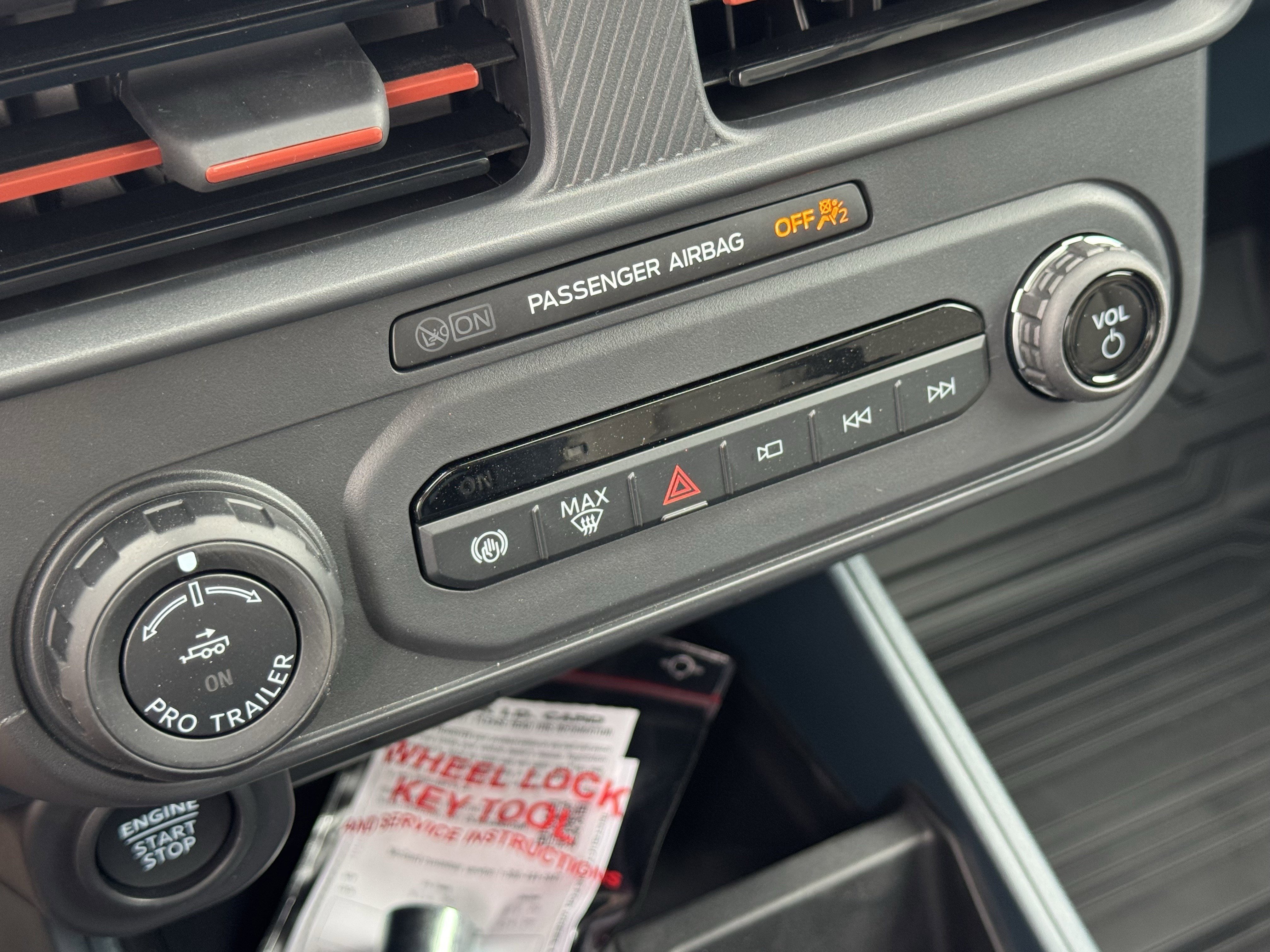 New 2026 Carbonized Gray Metallic Ford LARIAT image 18